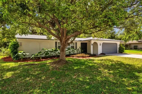 1905 Oro Court Clearwater FL 33764