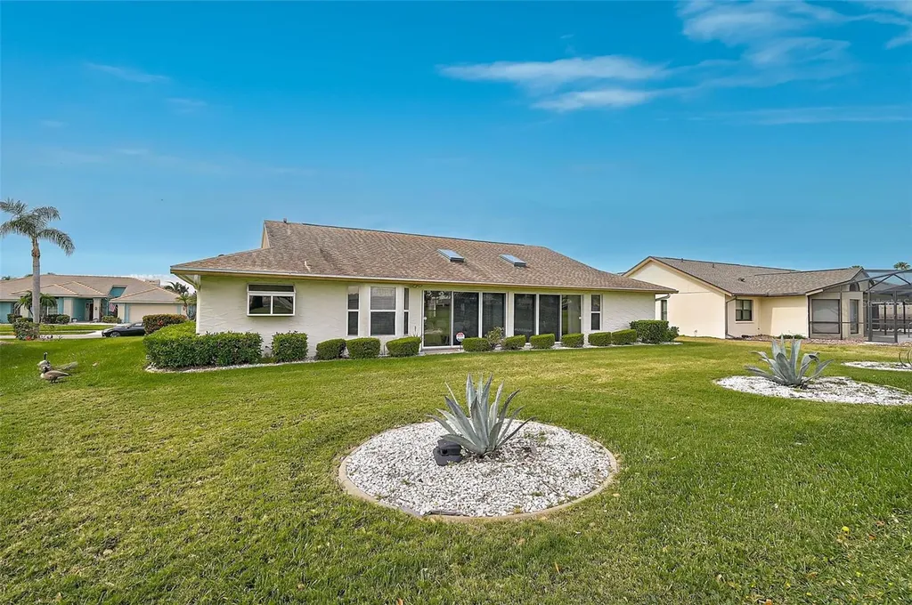 4360 Presidential Avenue Circle E Bradenton FL 34203