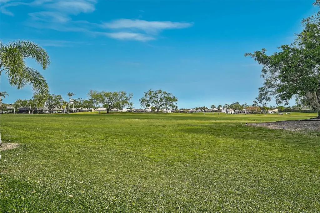 4360 Presidential Avenue Circle E Bradenton FL 34203