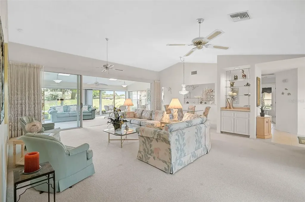 4360 Presidential Avenue Circle E Bradenton FL 34203