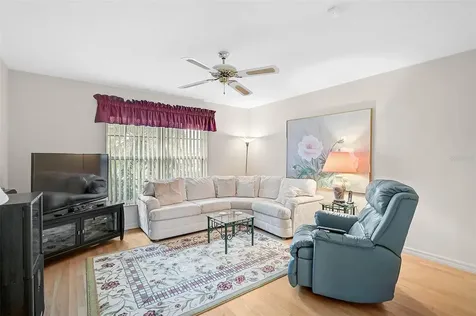4360 Presidential Avenue Circle E Bradenton FL 34203