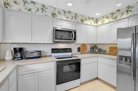 4360 Presidential Avenue Circle E Bradenton FL 34203