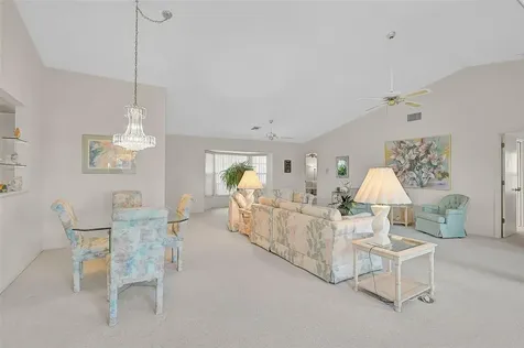 4360 Presidential Avenue Circle E Bradenton FL 34203