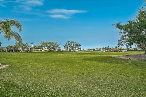 4360 Presidential Avenue Circle E Bradenton FL 34203