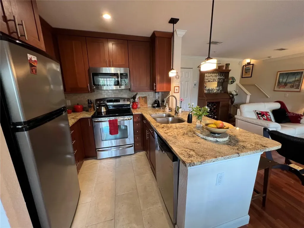 850 S Tamiami Trail Sarasota FL 34236