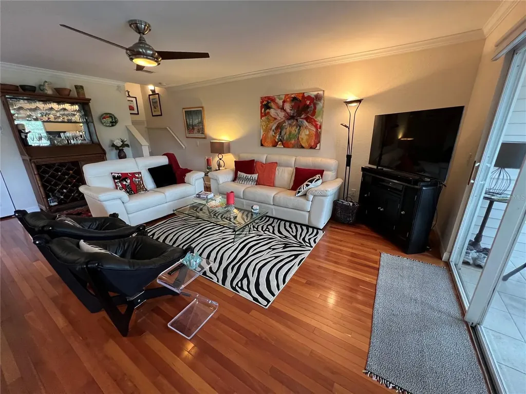850 S Tamiami Trail Sarasota FL 34236