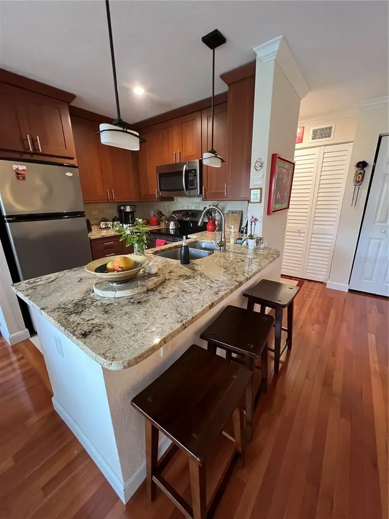 850 S Tamiami Trail Sarasota FL 34236