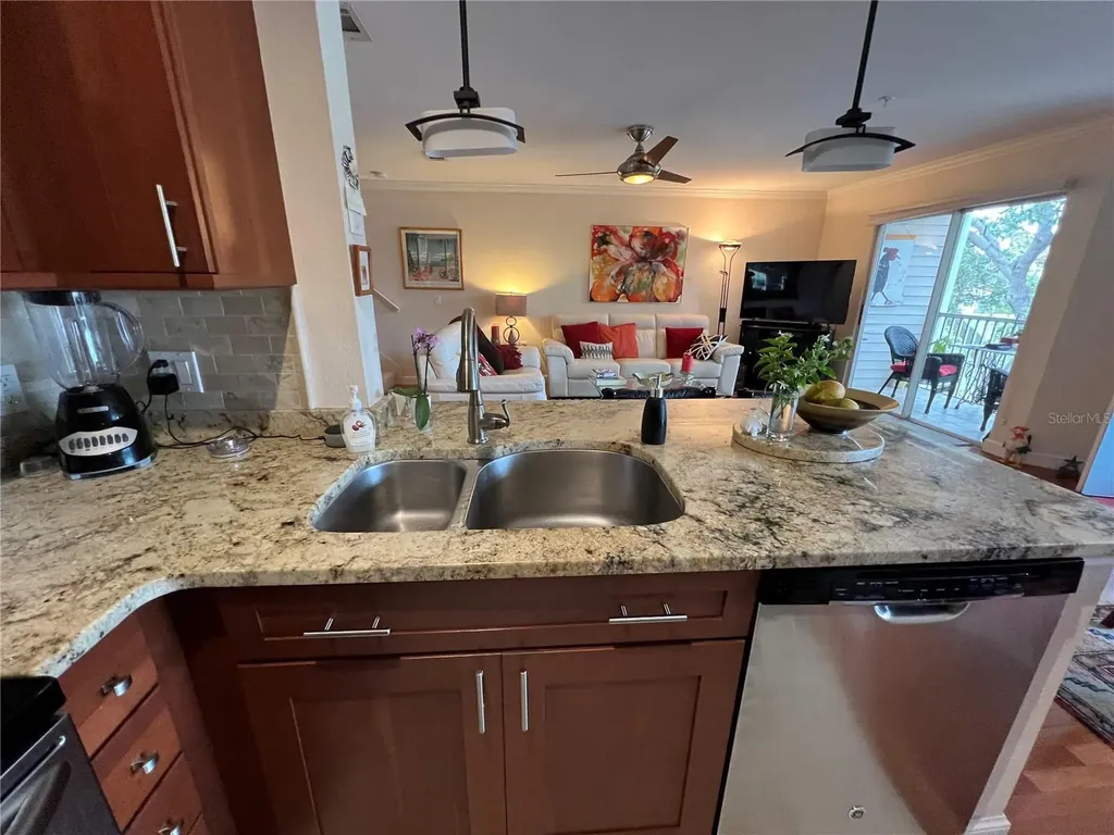 850 S Tamiami Trail Sarasota FL 34236