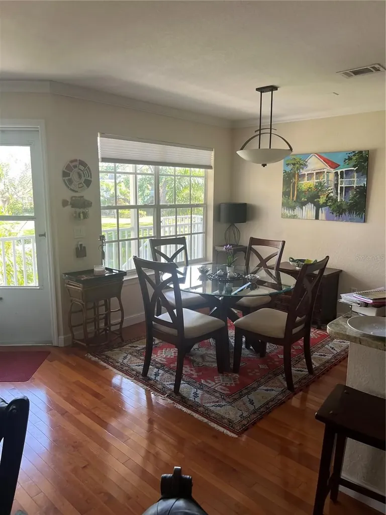 850 S Tamiami Trail Sarasota FL 34236