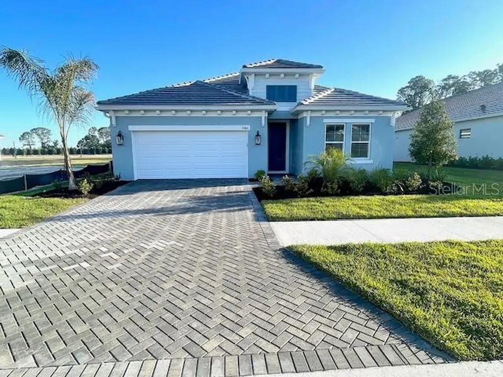 2464 Star Apple Way Sarasota FL 34240