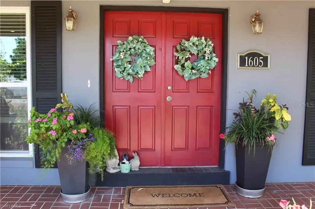 1605 Oakley Avenue Fort Myers FL 33901