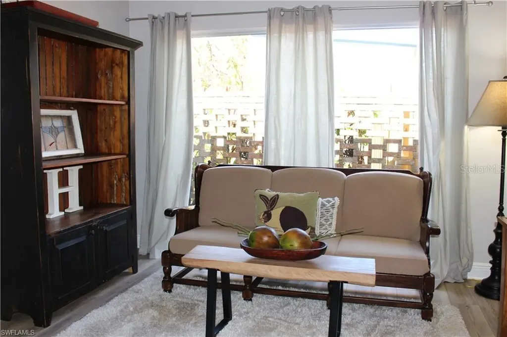 1605 Oakley Avenue Fort Myers FL 33901