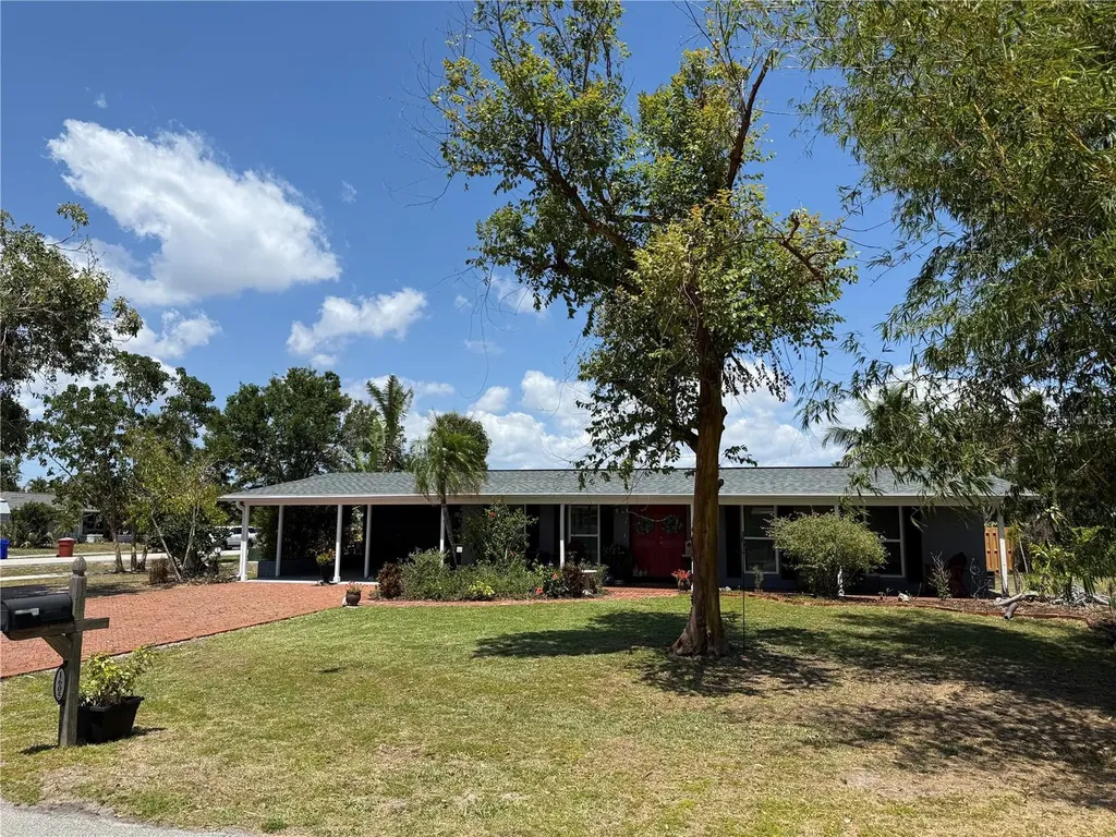 1605 Oakley Avenue Fort Myers FL 33901