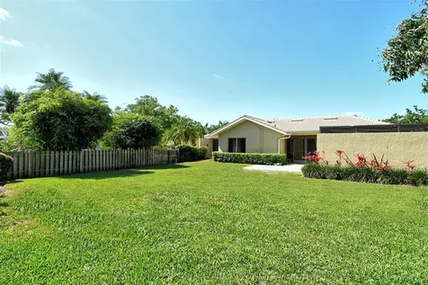 3647 Country Place Boulevard Sarasota FL 34233