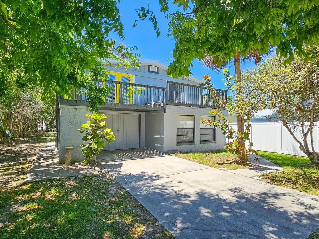 1427 S Daytona Avenue Flagler Beach FL 32136