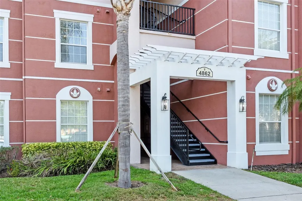 4862 Cayview Avenue Orlando FL 32819