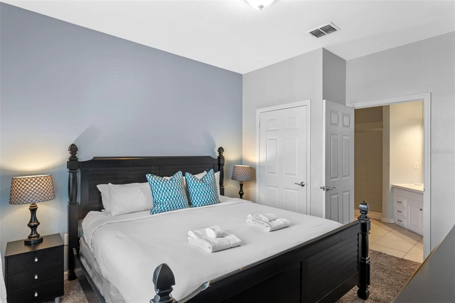 4862 Cayview Avenue Orlando FL 32819