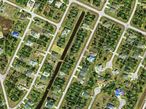 129 Thelma Drive Rotonda West FL 33947