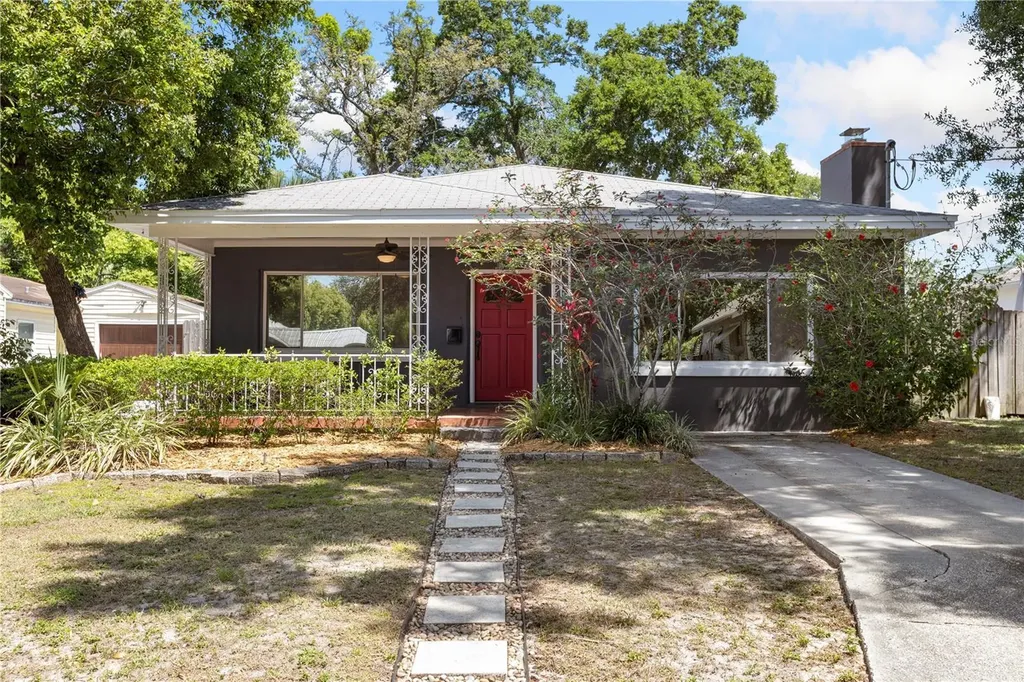 1222 E Powhatan Avenue Tampa FL 33604
