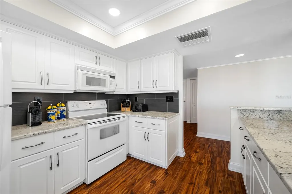 7600 Bayshore Drive Treasure Island FL 33706