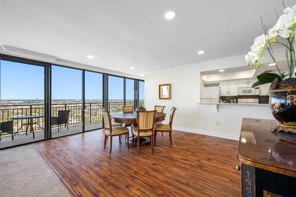 7600 Bayshore Drive Treasure Island FL 33706