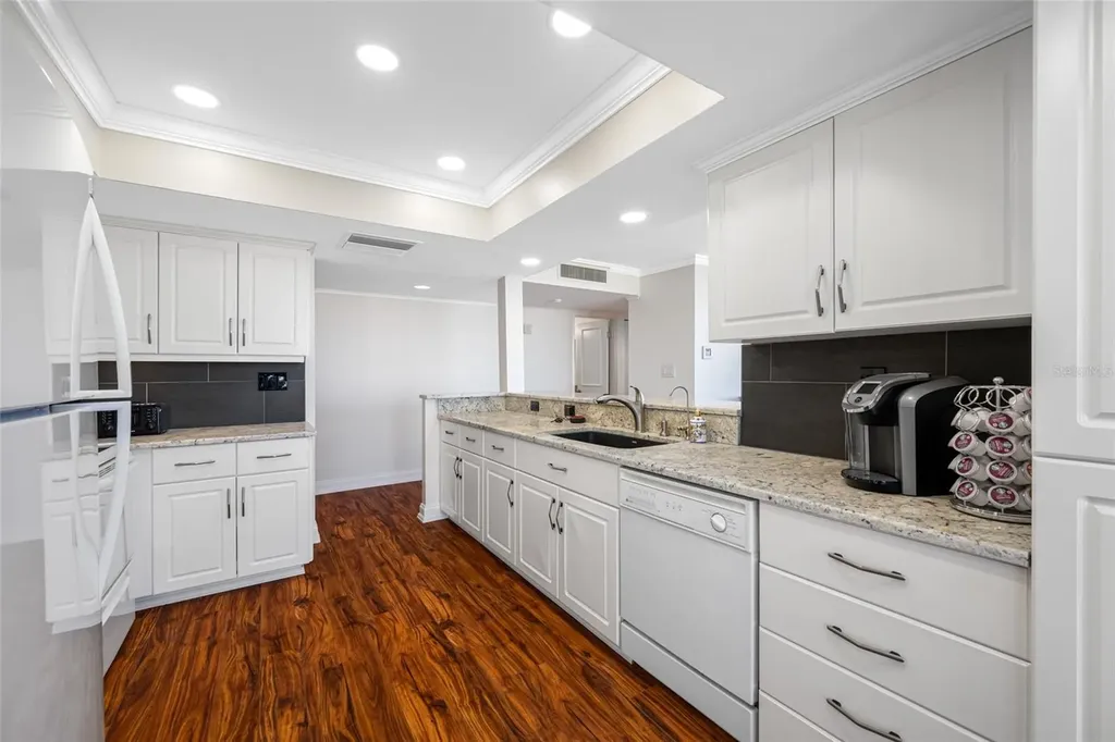 7600 Bayshore Drive Treasure Island FL 33706