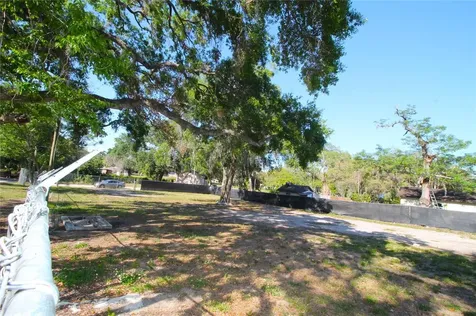 114 W Myers Boulevard Mascotte FL 34753