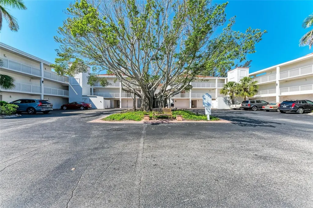 5055 Gulf Of Mexico Drive Longboat Key FL 34228