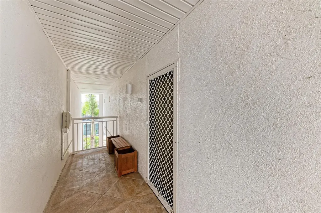 5055 Gulf Of Mexico Drive Longboat Key FL 34228