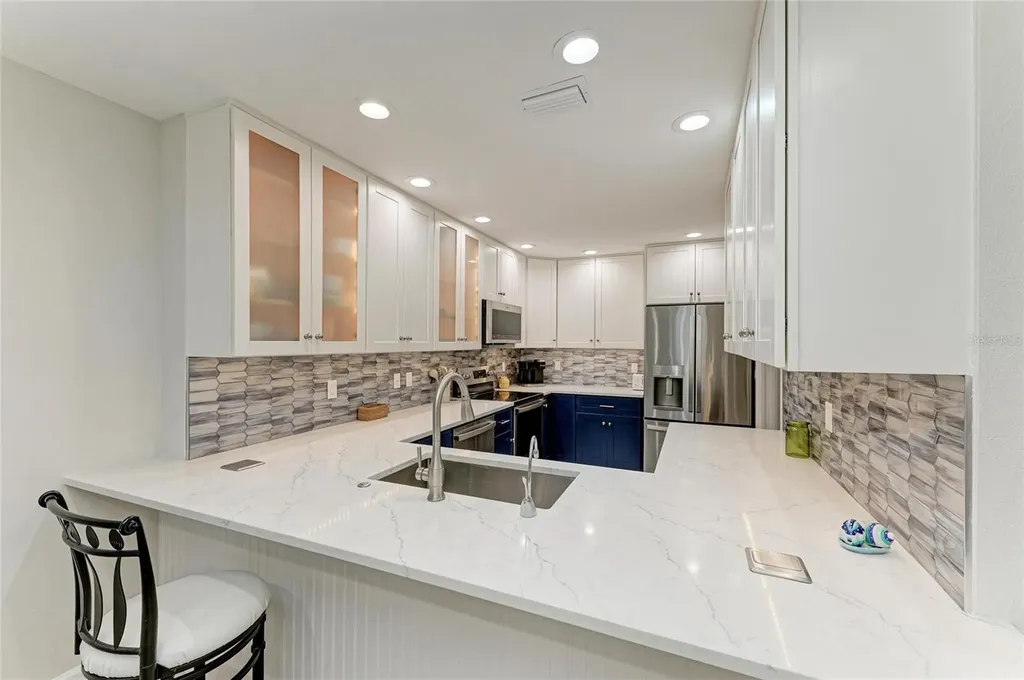 5055 Gulf Of Mexico Drive Longboat Key FL 34228
