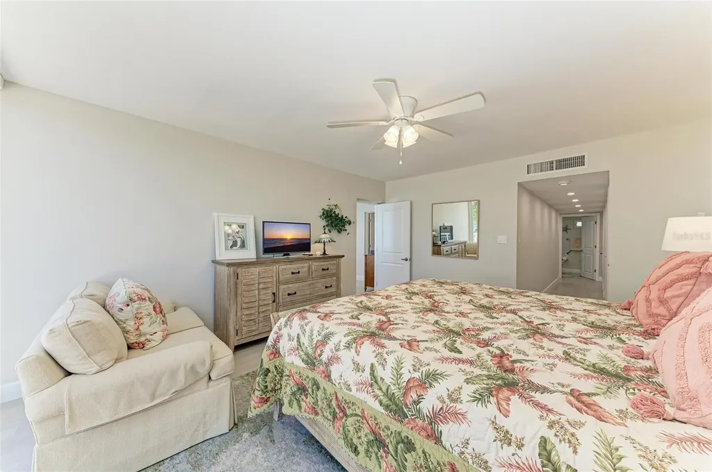5055 Gulf Of Mexico Drive Longboat Key FL 34228