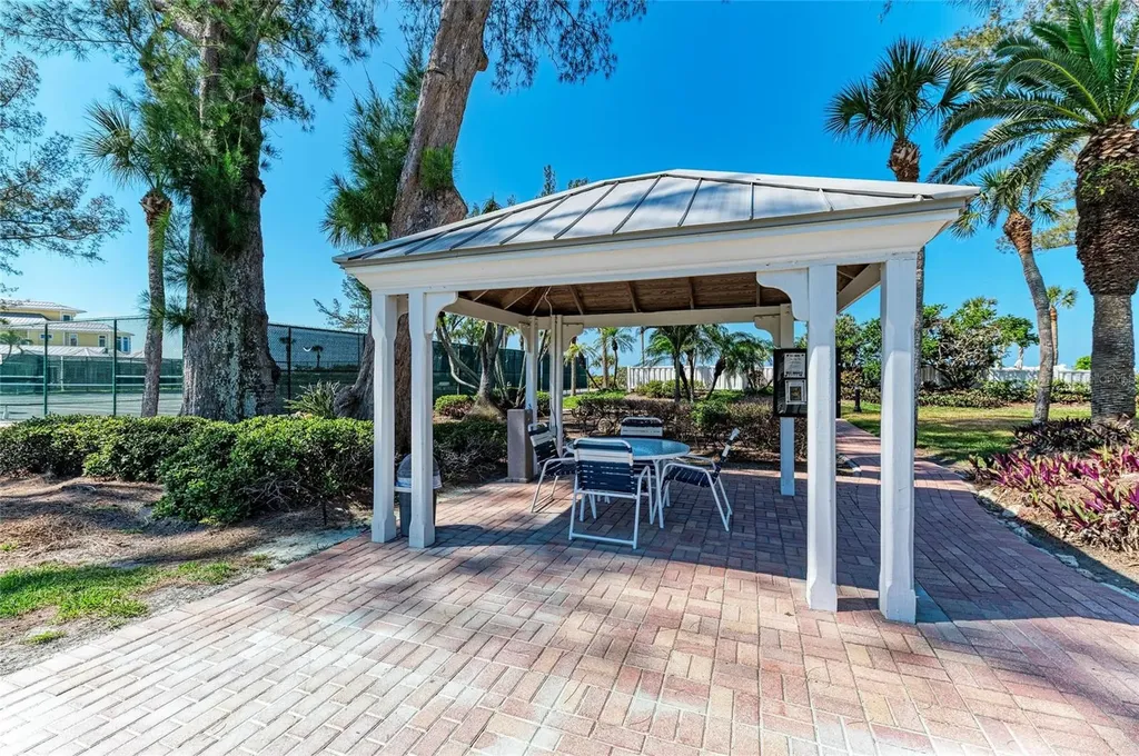 5055 Gulf Of Mexico Drive Longboat Key FL 34228