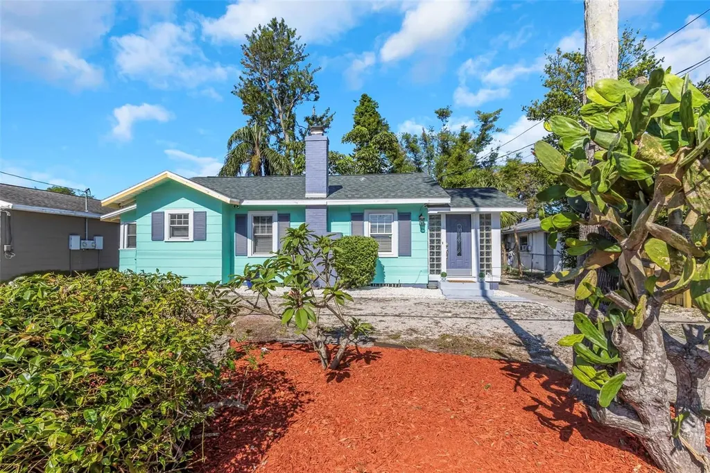 2016 Douglas Avenue Clearwater FL 33755