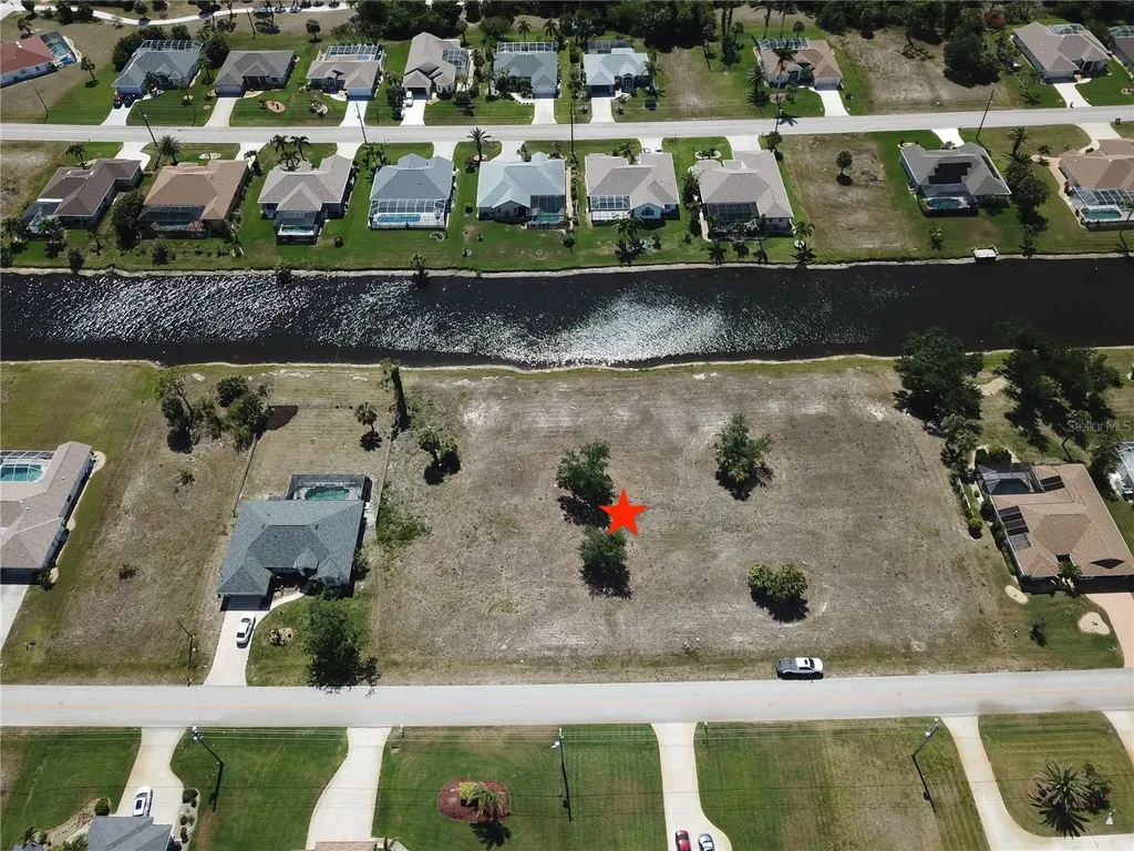 826 Boundary Boulevard Rotonda West FL 33947