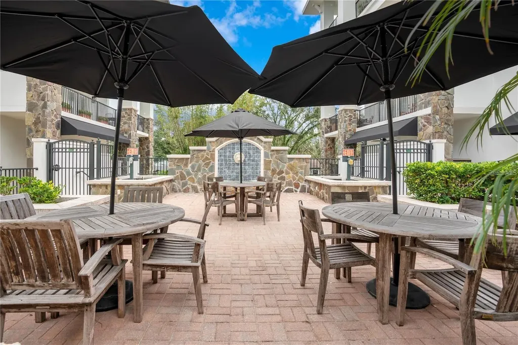 2305 Edgewater Drive Orlando FL 32804