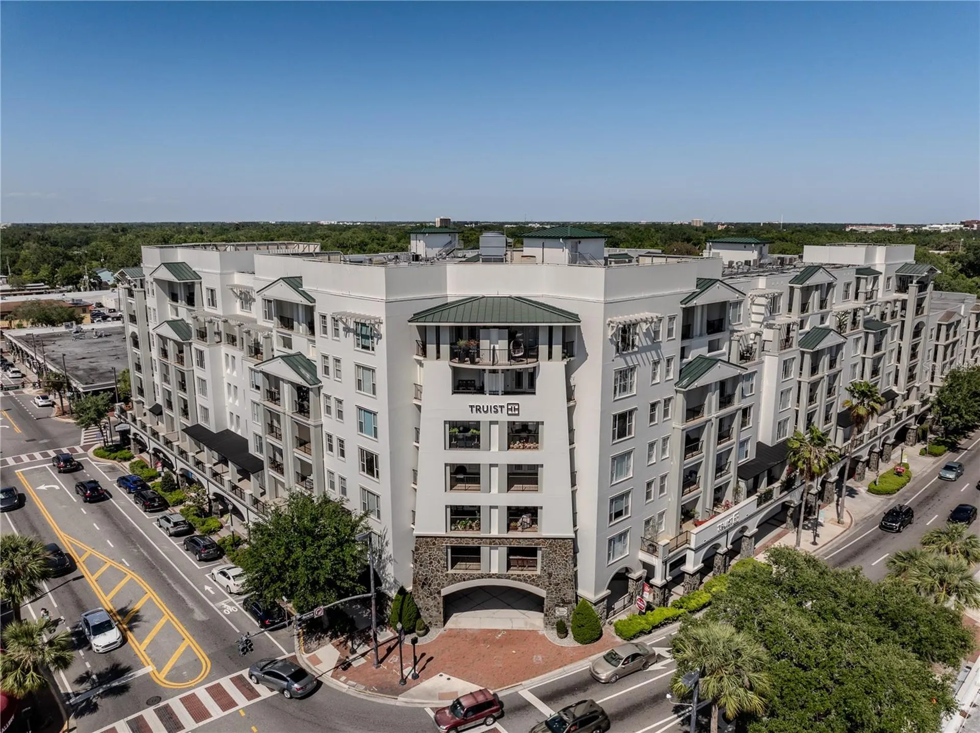 2305 Edgewater Drive Orlando FL 32804