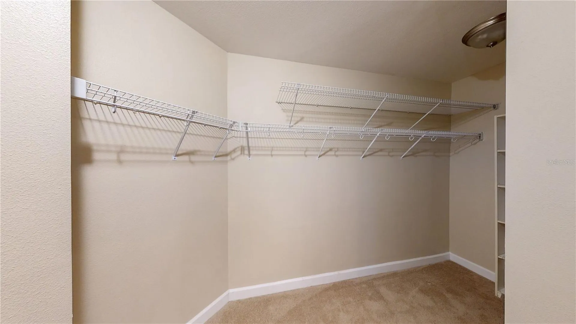 2305 Edgewater Drive Orlando FL 32804