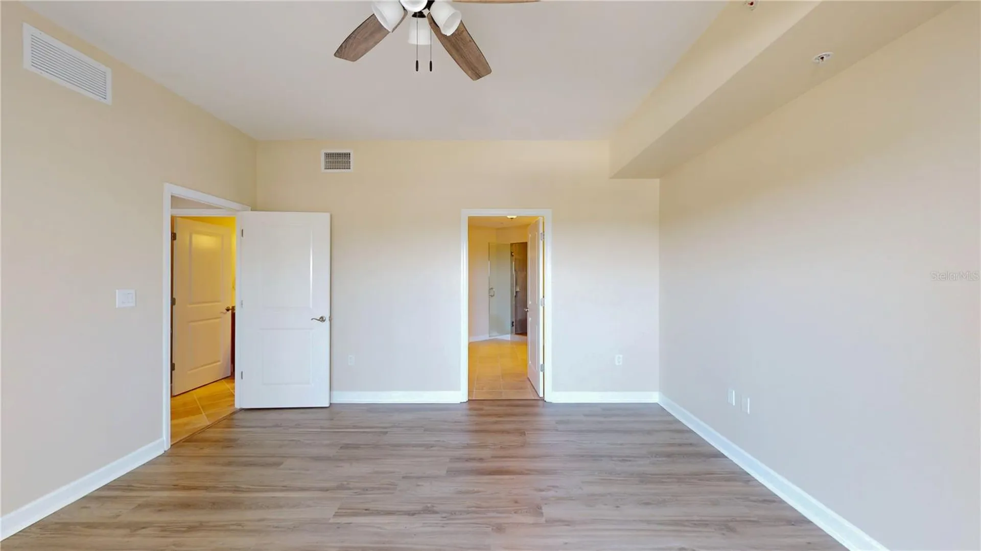 2305 Edgewater Drive Orlando FL 32804