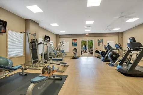 2305 Edgewater Drive Orlando FL 32804