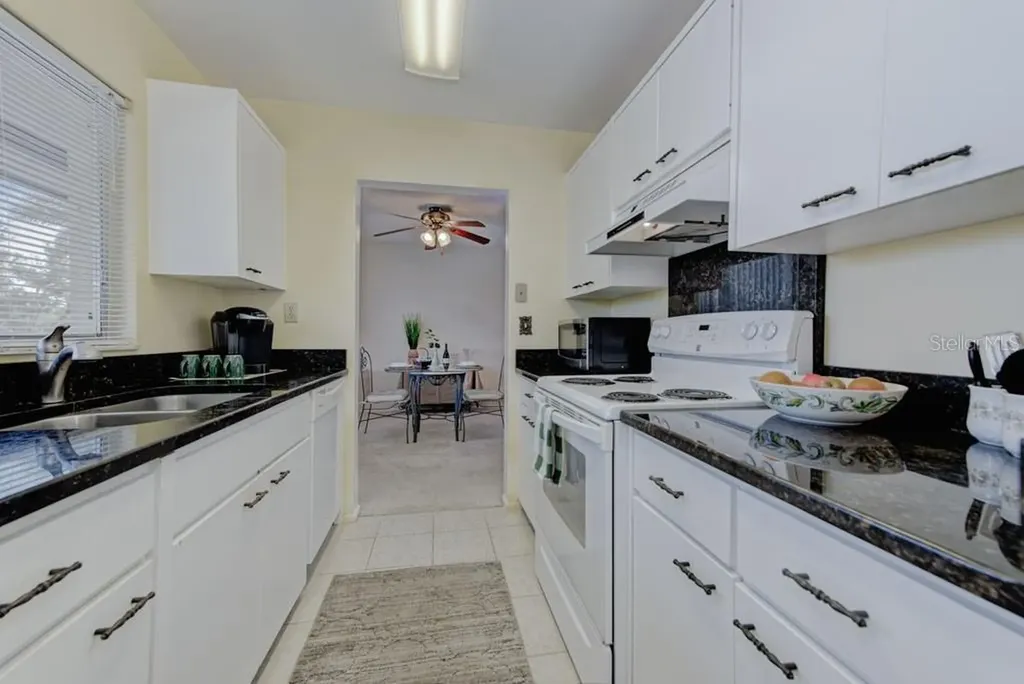 3690 Pinecrest Street Sarasota FL 34232