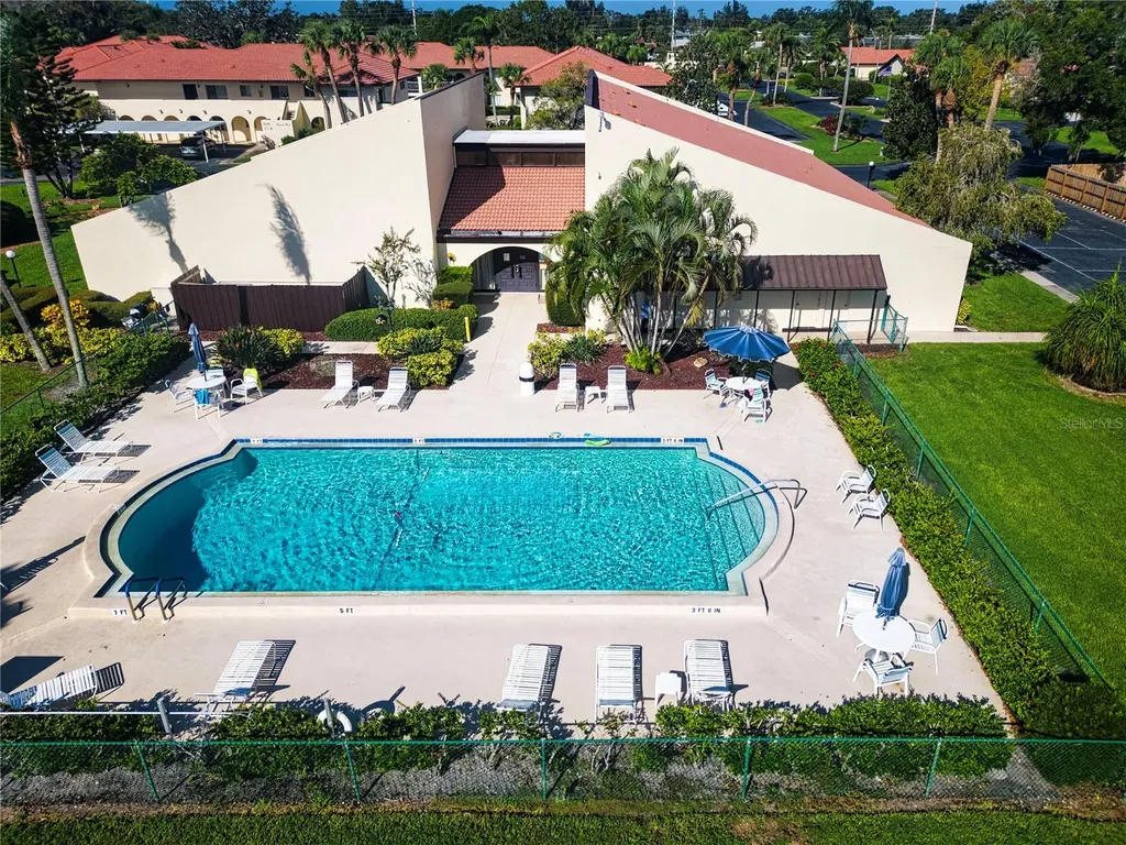 3690 Pinecrest Street Sarasota FL 34232