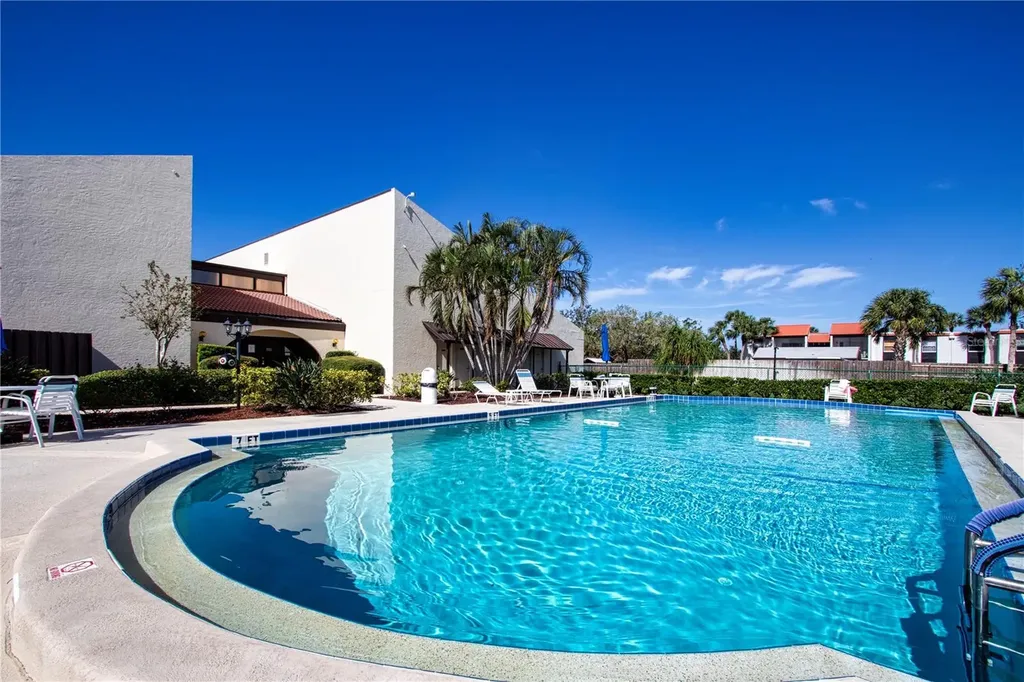 3690 Pinecrest Street Sarasota FL 34232