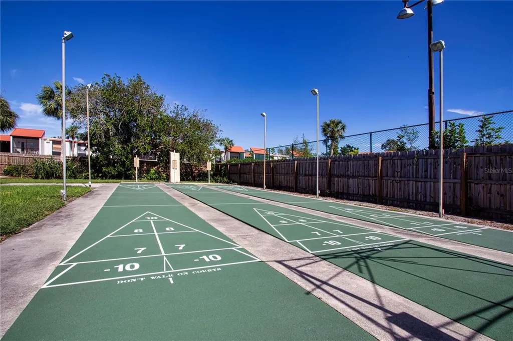 3690 Pinecrest Street Sarasota FL 34232