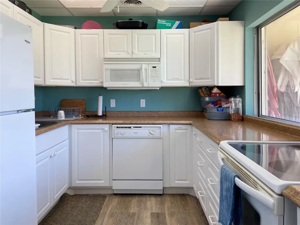 3690 Pinecrest Street Sarasota FL 34232