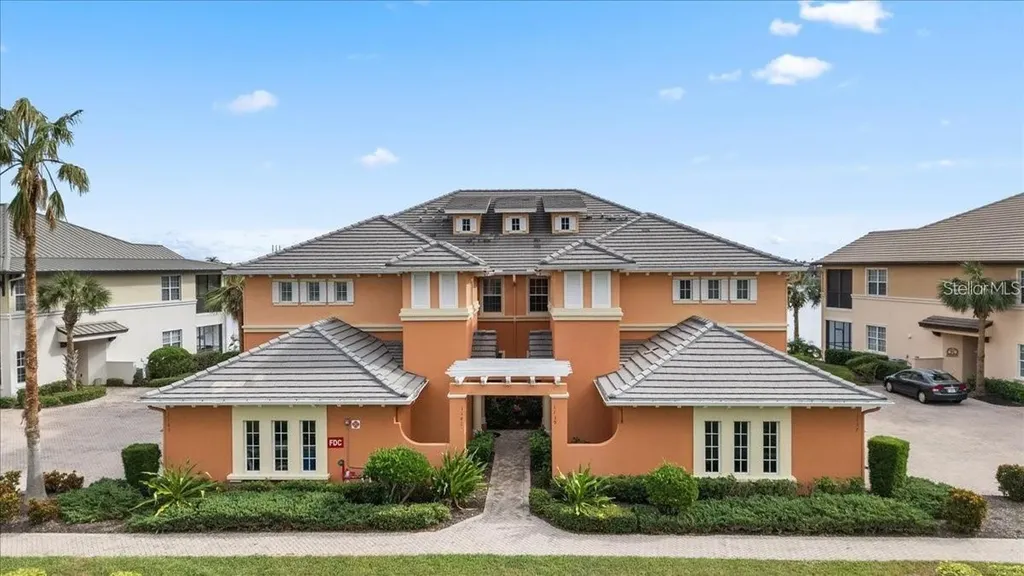 1143 Riverscape Street Bradenton FL 34208