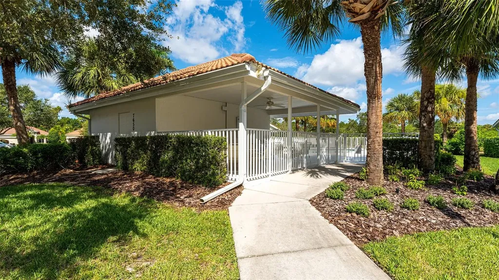 7632 Marsh Orchid Circle Bradenton FL 34203