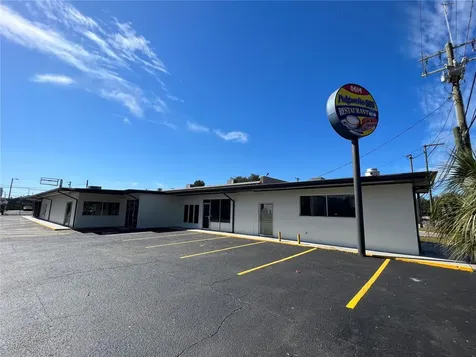 8610 N Suwanee Avenue Tampa FL 33604