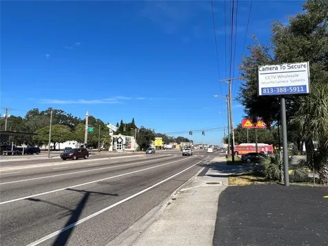 8610 N Suwanee Avenue Tampa FL 33604