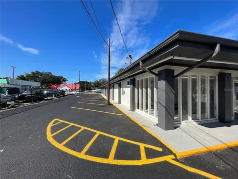 8610 N Suwanee Avenue Tampa FL 33604