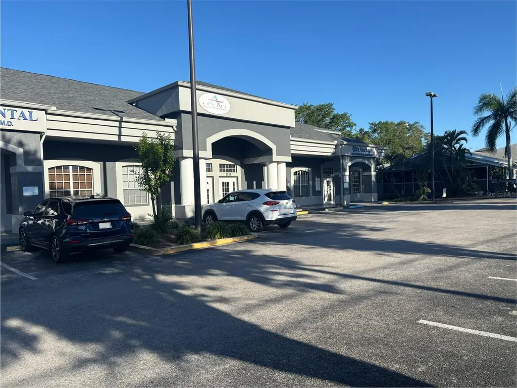 2855 Alt 19 Palm Harbor FL 34683